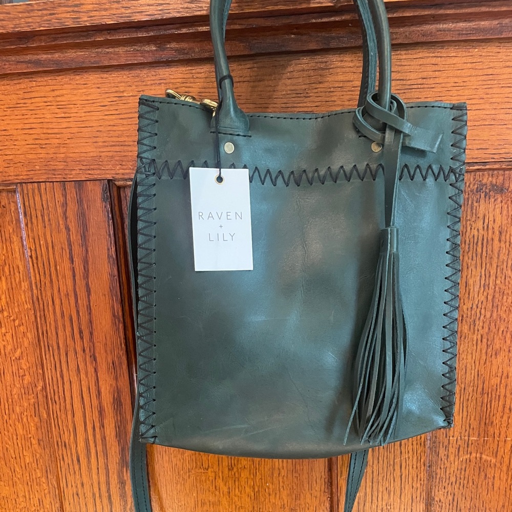 Ethically made Agave crossbody by Raven and Lily.
